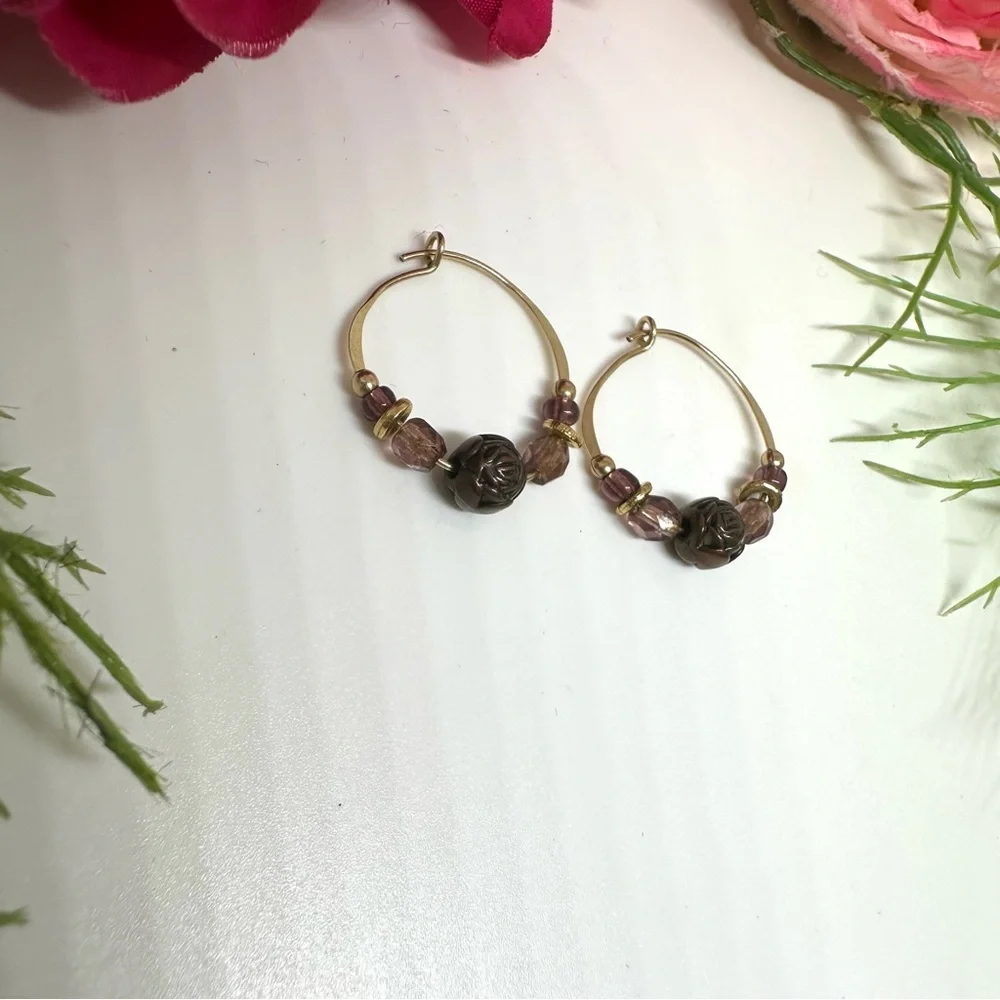 NEW⚜️Mauve Rose Crystal Beaded Hoop Earrings